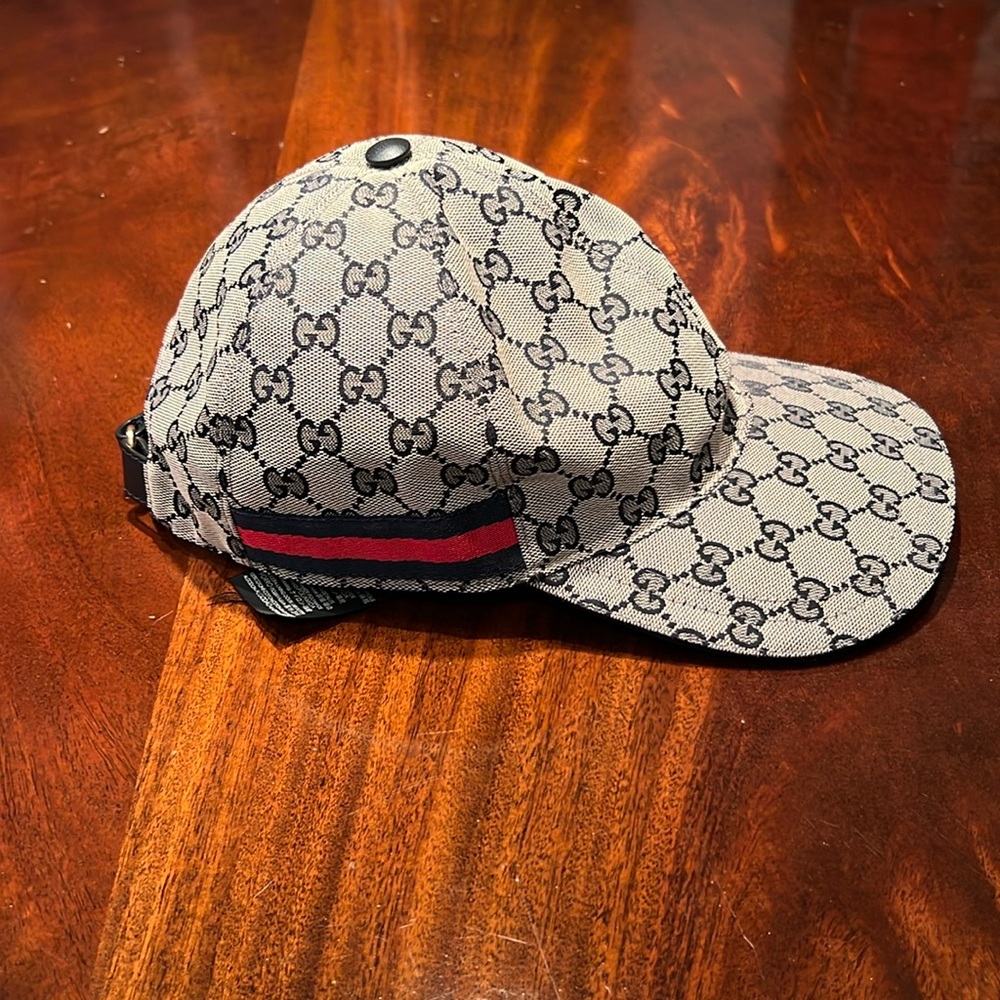 Gucci Baseball Cap in Excellent condition.